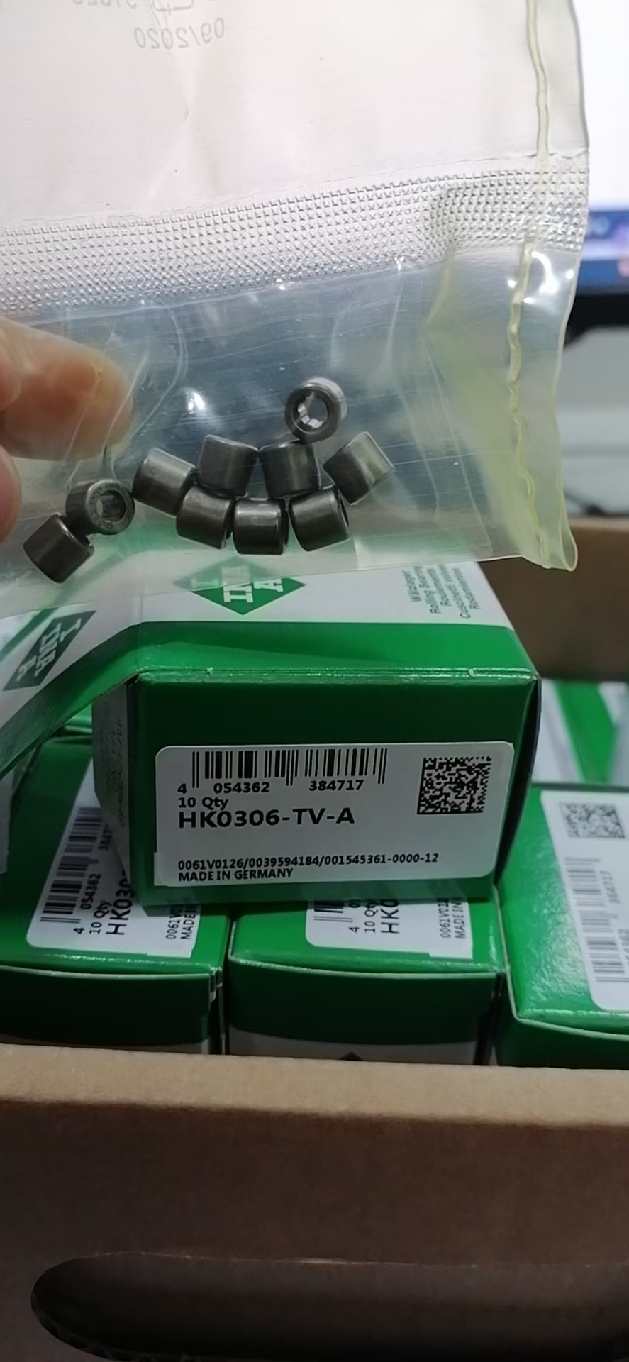 INA HK0306